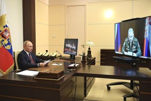 Владимир Путин объявил о подготовке к военному параду Победы и «Бессмертному полку»