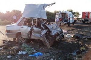 В Астраханской области в лобовом ДТП погибли два водителя