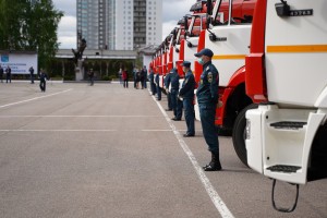 1 июня на вооружение пожарных и спасателей Ленинградской области поступило более 30 единиц современных образцов пожарно-спасательной техники