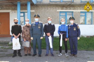 В Новосибирской области наградили жителей деревни Южино, спасших пенсионерку на пожаре