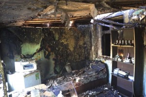 В Астраханской области сгорели 3 квартиры и дом. Есть пострадавшие
