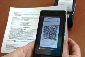 Почтальоны Астрахани принимают коммунальные платежи на дому с помощью МПКТ