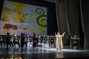Мастера искусств Казахстана подарили астраханцам большой концерт