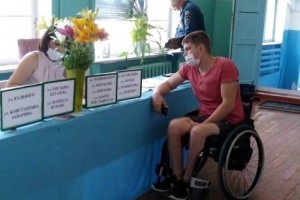 В Астрахани создали комфортные условия для инвалидов на избирательных участках