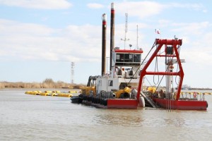 В Волго-Каспийском канале ведутся дноуглубительные работы