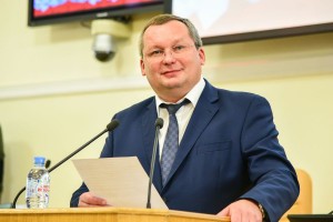 Игорь Мартынов представил информацию о работе Думы Астраханской области в первом полугодии 2020 года
