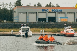 Учения по оказанию помощи на воде прошли в Петрозаводске