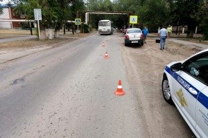 Водитель иномарки в Астраханской области сбил двух девочек