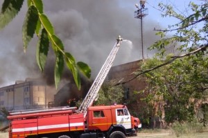 Пожар в Астрахани: ликвидировано открытое горение
