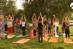 Астраханцы смогут принять участие в акции  «Йога на траве»