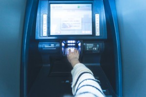 Астраханец насмотрелся видео на YouTube и решил ограбить банкомат