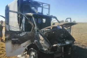 В Астраханской области горели три машины и баня
