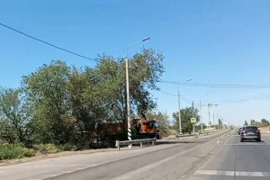 В Астрахани завершается ремонт дороги возле поселка Стрелецкое