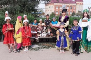 В Астраханской области воспитанники социального центра отметили Международный день дружбы