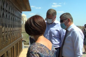 Губернатор Астраханской области посетил мечеть, православный храм и мемориальный комплекс «Сейд-баба и Букей-хан»