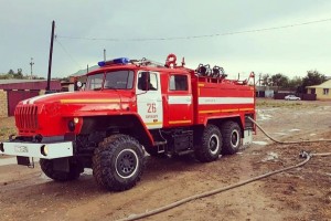 Два крупных пожара потушили в Астраханской области