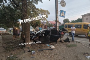 Подробности аварии, которая произошла в Астрахани на улице Моздокской