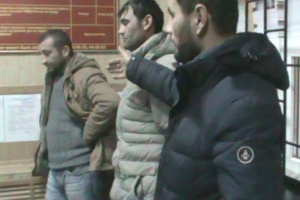В Астрахани трое мужчин предстанут перед судом за сбыт поддельных денежных средств и незаконный оборот наркотиков