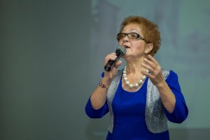 Астраханские пенсионеры смогут принять участие в вокальном конкурсе
