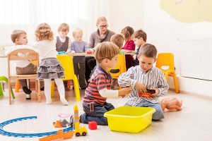 Специалисты астраханского центра «Коррекция и развитие» рассказали про адаптацию к детскому саду