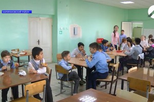 Астраханский регион потратит 181 млн рублей на организацию питания детей в школах