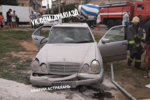 В Астрахани столкнулись две иномарками: трое пострадавших