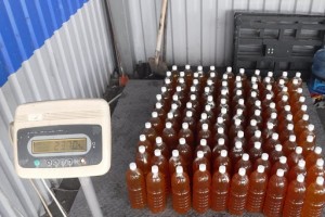 Астраханец при помощи тайника пытался вывезти из Абхазии 110 бутылок мёда