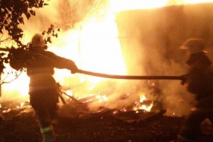 В Астрахани горел жилой дом в Ленинском районе (видео)