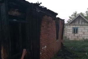 В Астраханской области спасли двух человек на пожаре