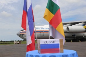 Авиация МЧС России доставила населению ЦАР, Конго и Зимбабве гуманитарную помощь