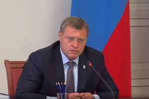 Астраханский губернатор потребовал от городского избиркома навести порядок в досрочном голосовании