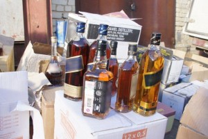 В Астраханской области уничтожат почти 5 700 бутылок контрафактного алкоголя