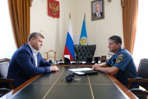 Астраханский губернатор предложил Казахстану помощь в тушении ландшафтных пожаров