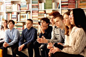 Астраханцев приглашают на встречу бесплатного разговорного клуба по английскому языку