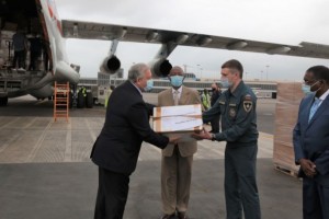 Борт МЧС России доставил гуманитарную помощь в Анголу и Кабо-Верде