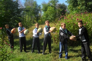 Астраханских школьников обучают тонкостям сельского хозяйства