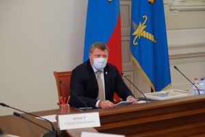 Астраханский губернатор потребовал усилить контроль за исполнением приоритетных проектов