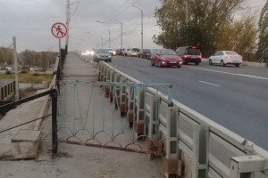 В Астрахани распространяют слухи о закрытии моста через реку Царев