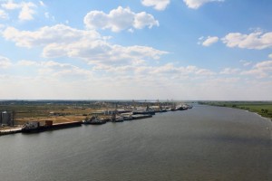 Портовая ОЭЗ в Астраханской регионе – стратегически важный объект для России