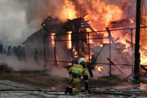 В  Астрахани при пожаре погиб ребёнок