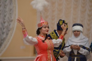 Мастер-класс настоящей казахской свадьбы провели в астраханском ЗАГСе
