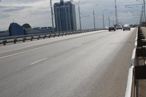 В Астрахани на Новом мосту поймали опасного водителя