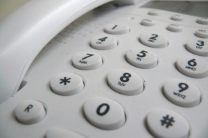 Астраханцы могут позвонить на единый телефонный номер по COVID-19