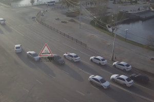 Видеозапись дрифтующего в центре Астрахани автомобиля заинтересовала полицию