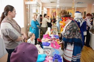 В Астрахани открывается ярмарка «Ёлкин базар»