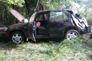 В Астрахани в результате опрокидывания автомобиля пострадал водитель