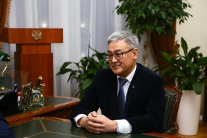 Астраханский губернатор встретился с новым председателем казахского общества «Жолдастык»