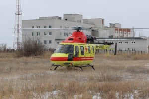 Двухлетнюю девочку с ожогами доставили вертолётом в больницу Астрахани