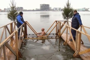 Астраханские медики  опасаются вспышки коронавируса после Крещенских купаний