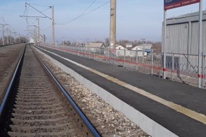 Произведён ремонт пассажирской платформы в Астрахани